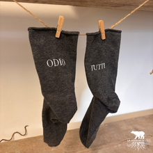 Carica l'immagine nel visualizzatore di Gallery, Calze - Odio Tutti