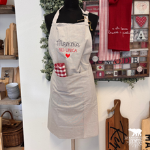 Carica l'immagine nel visualizzatore di Gallery, Grembiule “Mamma sei unica”