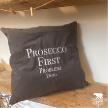 Carica l'immagine nel visualizzatore di Gallery, Cuscino PROSECCO FIRST, PROBLEMI DOPO
