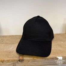 Carica l'immagine nel visualizzatore di Gallery, Cappello con visiera personalizzabile – Ricamo su misura