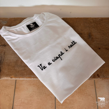 Carica l'immagine nel visualizzatore di Gallery, T-shirt ricamata - Va a ciapà i ratt