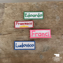Carica l&#39;immagine nel visualizzatore di Gallery, Patch Ricamata Personalizzata con Nome
